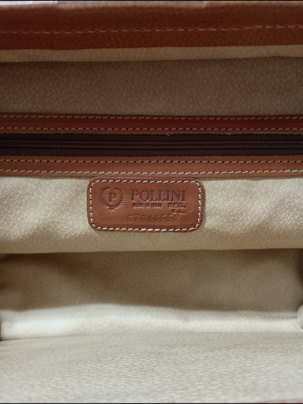 Vintage Never Used Pollini Leather Doctor's Bag With Lock & Key - Picture 7 of 10